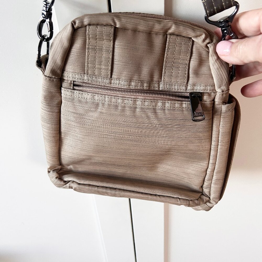 Lug Flapper SE Convertible Crossbody Tan Bag - Picture 7 of 16